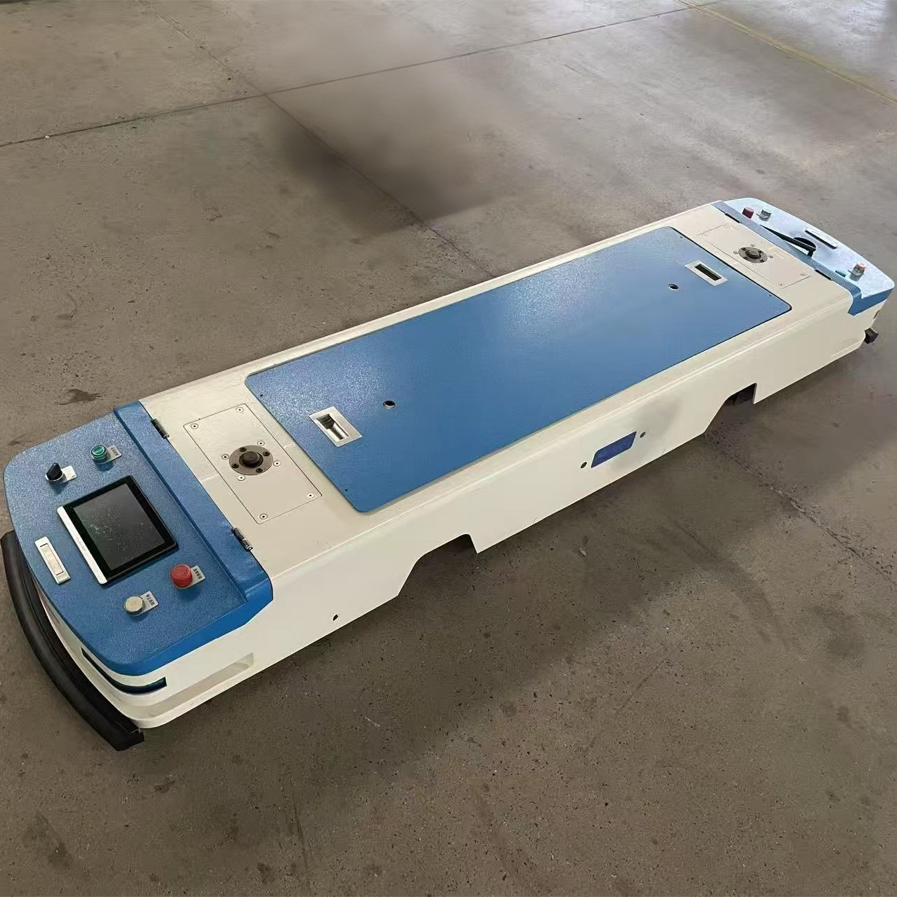 潜伏式AGV